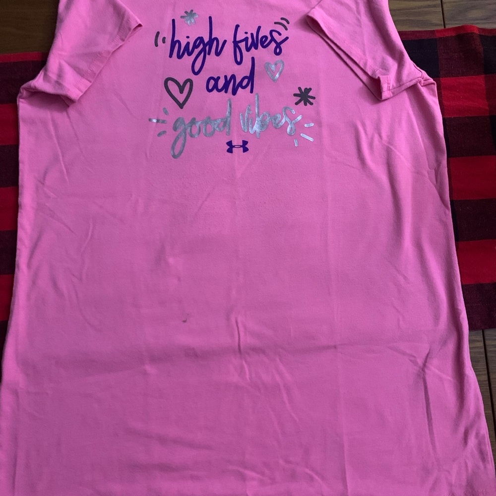 GAVE AS A FREE GIFT🌺Heat Gear Girl Lg 14 “High Fives and Good Vibes”